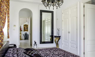 Majestueuze Andalusische luxe villa te koop, op een groot perceel in een exclusief golfresort en met adembenemend zeezicht in Benahavis - Marbella 15024 