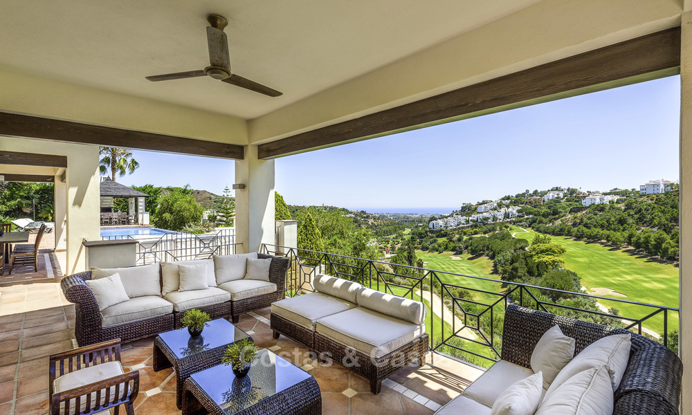 Prachtige villa in modern-mediterrane stijl te koop, eerstelijns golf, Benahavis - Marbella 15407