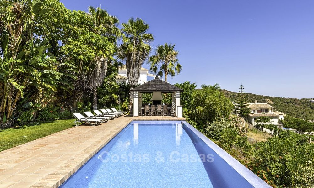 Prachtige villa in modern-mediterrane stijl te koop, eerstelijns golf, Benahavis - Marbella 15401
