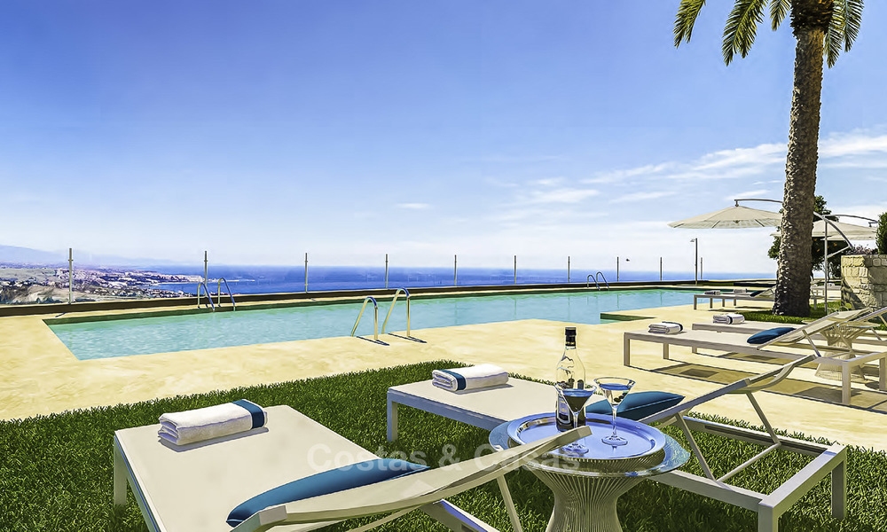 Moderne nieuwe appartementen met zeezicht te koop in één van de beste golfresorts, Casares, Costa del Sol 16704