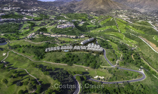 Nieuwe, bewonensklare, eigentijdse schakelvilla´s te koop op een eersteklas golfdomein, Mijas, Costa del Sol. 10% korting! 15647 