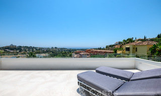 Prachtige eigentijdse luxe villa met uitzicht op zee en bergen te koop, Benahavis - Marbella 28003 