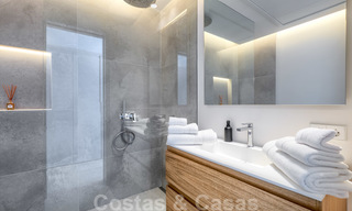 Prachtige eigentijdse luxe villa met uitzicht op zee en bergen te koop, Benahavis - Marbella 28019 