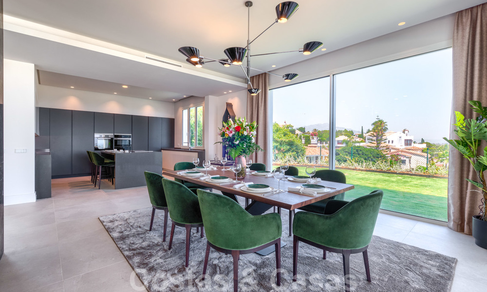 Prachtige eigentijdse luxe villa met uitzicht op zee en bergen te koop, Benahavis - Marbella 28030