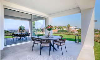 Prachtige eigentijdse luxe villa met uitzicht op zee en bergen te koop, Benahavis - Marbella 28039 