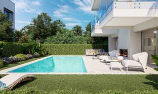 Prachtige hedendaagse nieuwbouwvilla te koop, op enkele passen van het strand te Puerto Banus, Marbella. LAATSTE VILLA. 36565 