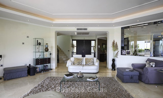 Charmante rustiek-moderne luxe villa met fantastische vergezichten te koop, in een prachtig landgoed te Benahavis - Marbella 16128 
