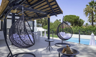 Indrukwekkende en luxueuze eigentijdse designer villa te koop, instapklaar, Nueva Andalucia, Marbella. Verlaagd in prijs. 16145 