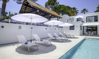 Indrukwekkende en luxueuze eigentijdse designer villa te koop, instapklaar, Nueva Andalucia, Marbella. Verlaagd in prijs. 16195 