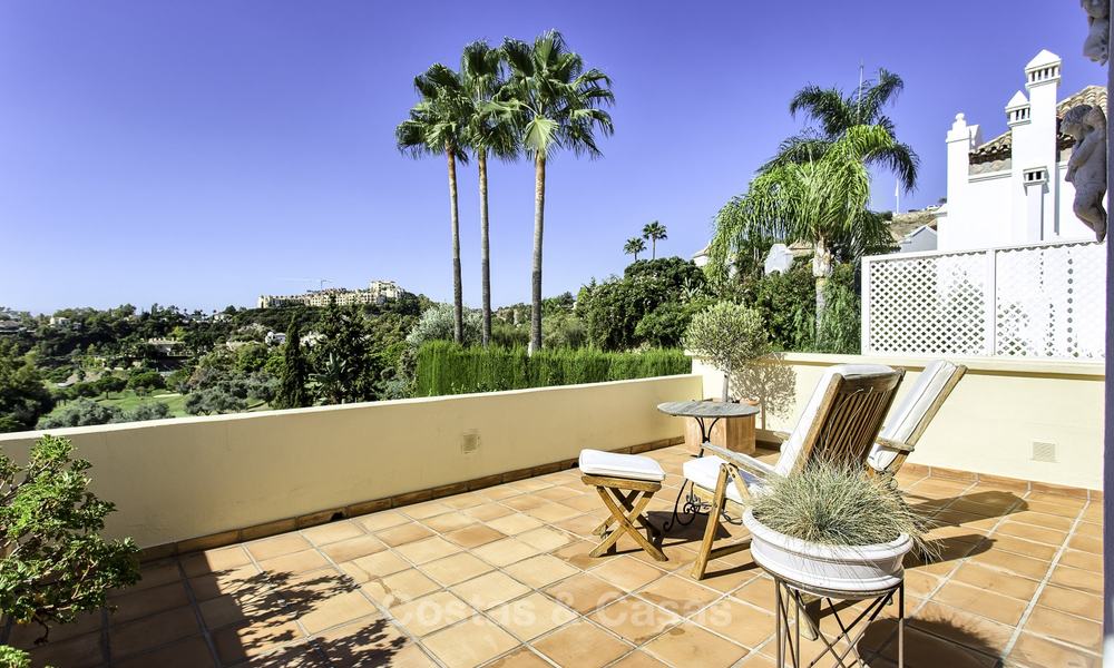 Gezellige modern-Andalusische villa direct aan de prachtige golfbaan te koop, Benahavis - Marbella 16292