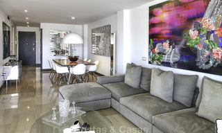 Aantrekkelijk modern appartement met zeezicht te koop, in een hoogwaardig residentieel complex, Benahavis - Marbella 16466 