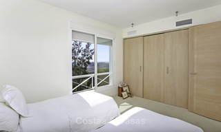 Eigentijdse villa met panoramisch zeezicht te koop, instapklaar, eerste lijn golf, Benahavis - Marbella 17258 