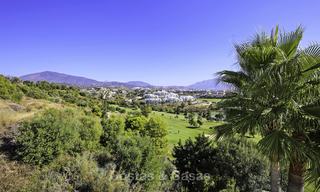 Eigentijdse villa met panoramisch zeezicht te koop, instapklaar, eerste lijn golf, Benahavis - Marbella 17267 
