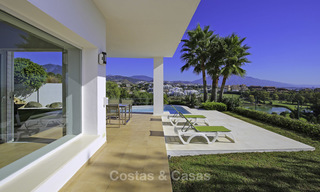 Eigentijdse villa met panoramisch zeezicht te koop, instapklaar, eerste lijn golf, Benahavis - Marbella 17294 
