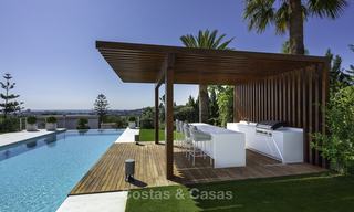  Indrukwekkende ultramoderne villa met prachtig uitzicht op zee te koop in Nueva Andalucia's Golf Valley, Marbella 17556 