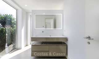 Moderne kant-en-klare luxe villa te koop, nabij het strand van Oost Marbella 17614 