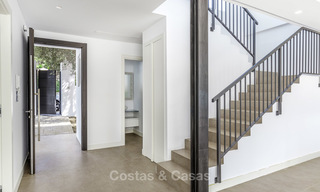 Moderne kant-en-klare luxe villa te koop, nabij het strand van Oost Marbella 17626 