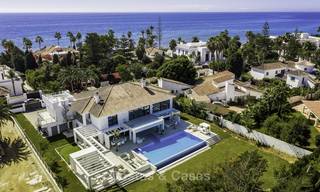 Fonkelnieuwe super-moderne luxe villa te koop, in een chique strandwijk op de grens van Marbella - Estepona 17652 