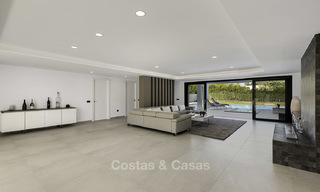 Fonkelnieuwe super-moderne luxe villa te koop, in een chique strandwijk op de grens van Marbella - Estepona 17655 