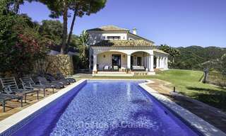 Charmante villa in Andalusische stijl in een spectaculair natuurlijk kader te koop in Benahavis - Marbella 18038 