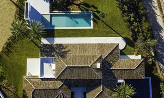 Majestueuze en zeer ruime super-de-luxe villa met prachtige tuinen te koop in Sierra Blanca, Marbella 18237 