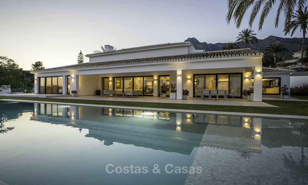 Majestueuze en zeer ruime super-de-luxe villa met prachtige tuinen te koop in Sierra Blanca, Marbella 18260