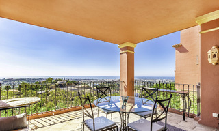 Ruim en gezellig appartement met panoramisch uitzicht op zee te koop, Benahavis - Marbella 18358 