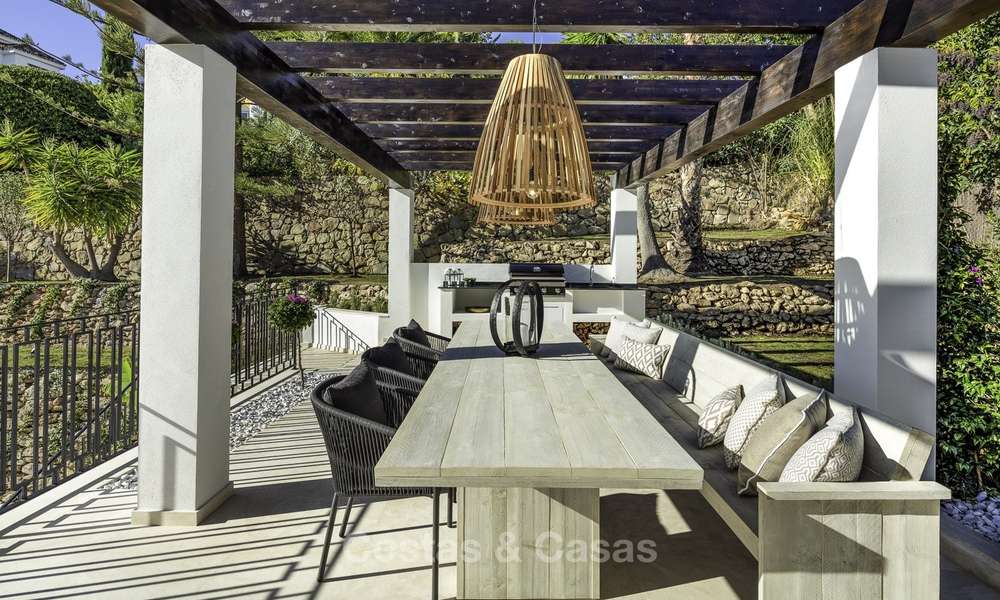 Volledig gerenoveerde modern-mediterrane luxe villa te koop in Nueva Andalucia's Golf Valley, Marbella 19209