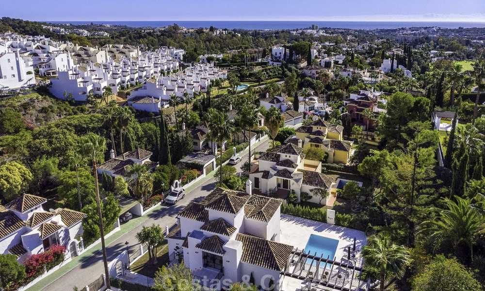 Volledig gerenoveerde modern-mediterrane luxe villa te koop in Nueva Andalucia's Golf Valley, Marbella 19218