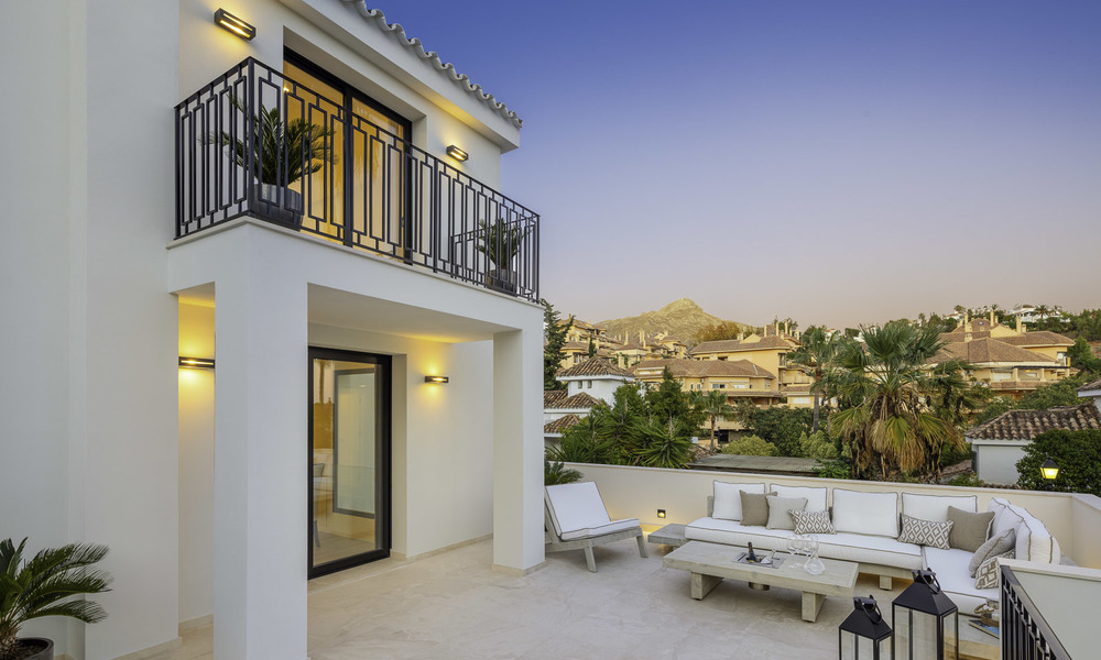 Volledig gerenoveerde modern-mediterrane luxe villa te koop in Nueva Andalucia's Golf Valley, Marbella 19225