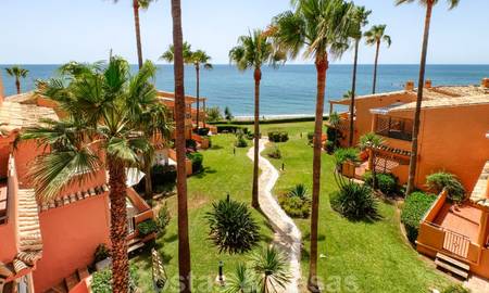 Mooi, volledig gerenoveerd eerstelijns strand penthouse appartement met prachtig zeezicht te koop, West-Estepona 26837