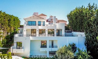 Recentelijk volledig gerenoveerde traditionele villa met zee en bergzicht te koop, Nueva Andalucia, Marbella 33671 