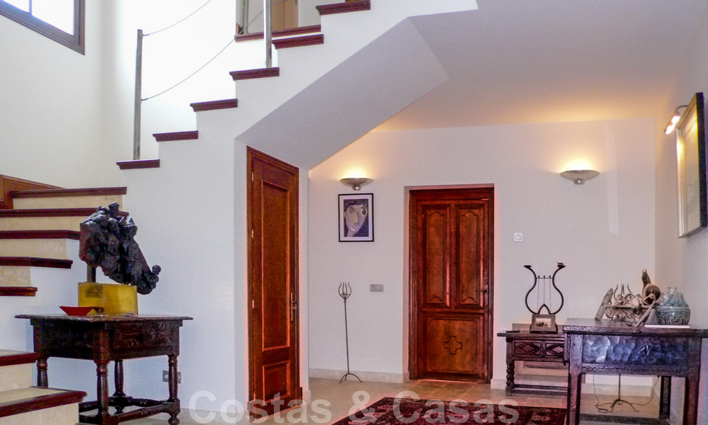 Villa in de bergen te koop met panoramisch berg-, kust- en zeezicht, Marbella - Benahavis, Costa del Sol 37206