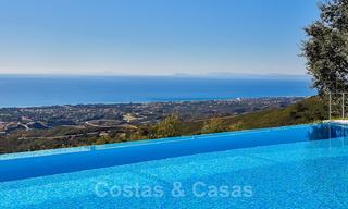 Eminente luxe villa op een supergroot perceel en met een onklopbaar 360º panoramisch uitzicht te koop, Oost-Marbella 19804 