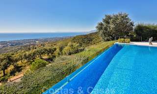 Eminente luxe villa op een supergroot perceel en met een onklopbaar 360º panoramisch uitzicht te koop, Oost-Marbella 19806 