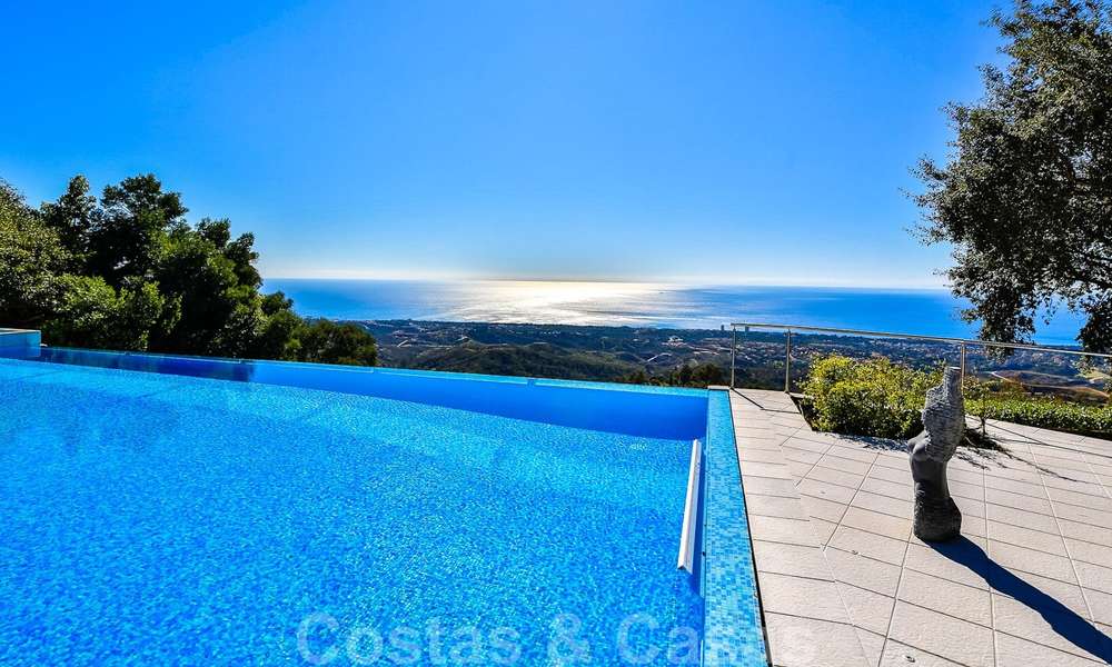 Eminente luxe villa op een supergroot perceel en met een onklopbaar 360º panoramisch uitzicht te koop, Oost-Marbella 19810