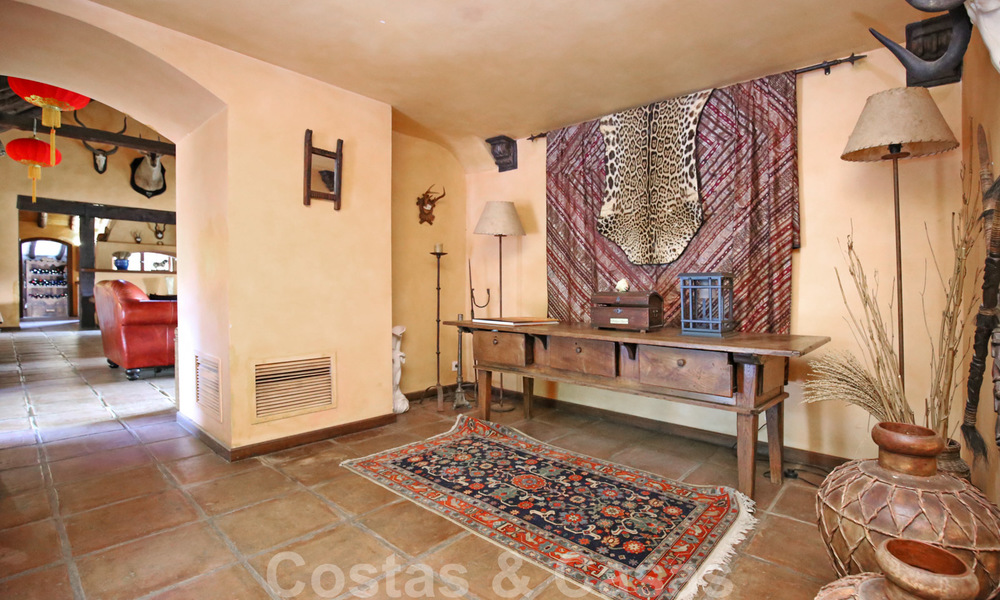 Unieke traditionele villa met apart gastenverblijf te koop, op loopafstand van San Pedro centrum, Marbella 20618