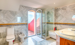 Prachtig penthouse appartement met panoramisch uitzicht op zee en de bergen te koop in Benahavis - Marbella 20246 