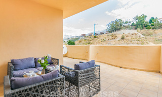 Elegant, recentelijk gerenoveerd appartement met mooi open uitzicht te koop in een prestigieus complex in Nueva Andalucía, Marbella 20307 