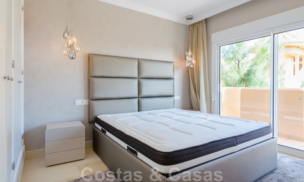 Aantrekkelijk, volledig gerenoveerd appartement in een prestigieus complex te koop, Nueva Andalucia, Marbella 20637