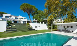 Te koop: moderne mediterrane meesterwerk villa met panoramisch uitzicht op zee, golf en de bergen, Nueva Andalucía, Marbella 20501 