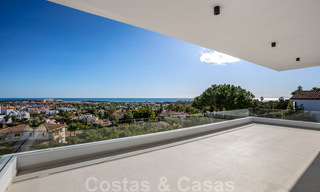 VERKOCHT. Super luxueuze eigentijdse villa met uitzicht op zee en bergen te koop in de Gouden Driehoek van Benahavis, Estepona, Marbella 20770 