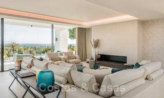 VERKOCHT. Super luxueuze eigentijdse villa met uitzicht op zee en bergen te koop in de Gouden Driehoek van Benahavis, Estepona, Marbella 29800 