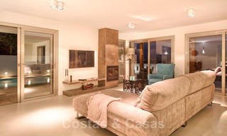 Charmante, volledig gerenoveerde luxe villa met uitzicht op zee en de bergen te koop, Nueva Andalucia, Marbella 20917 