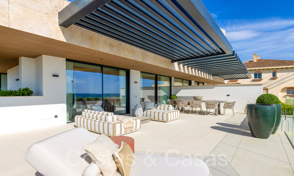 Nieuwe ultra luxueuze strandappartementen te koop, vlakbij het centrum en de jachthaven van Estepona 64828