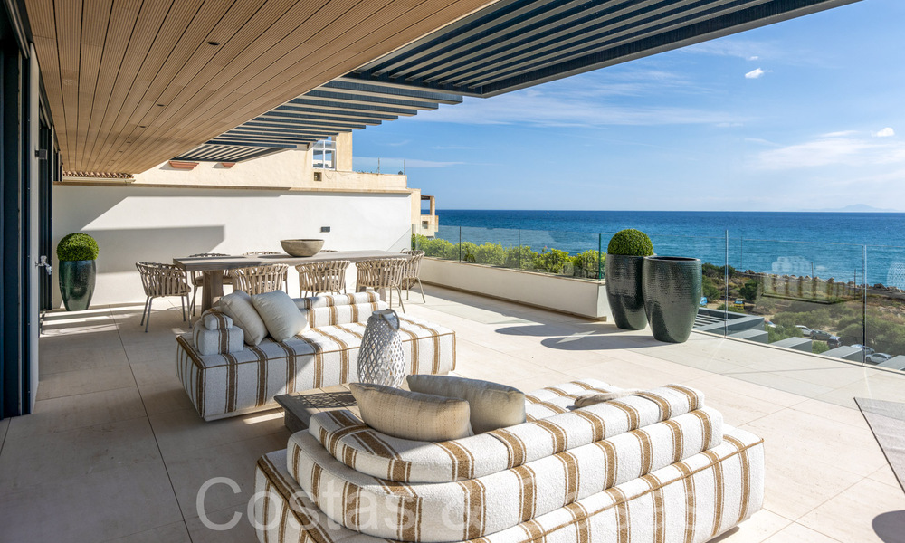 Nieuwe ultra luxueuze strandappartementen te koop, vlakbij het centrum en de jachthaven van Estepona 64829