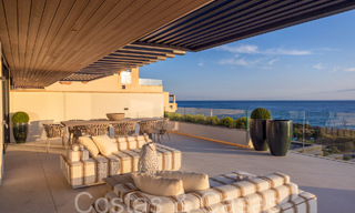 Nieuwe ultra luxueuze strandappartementen te koop, vlakbij het centrum en de jachthaven van Estepona 64845 