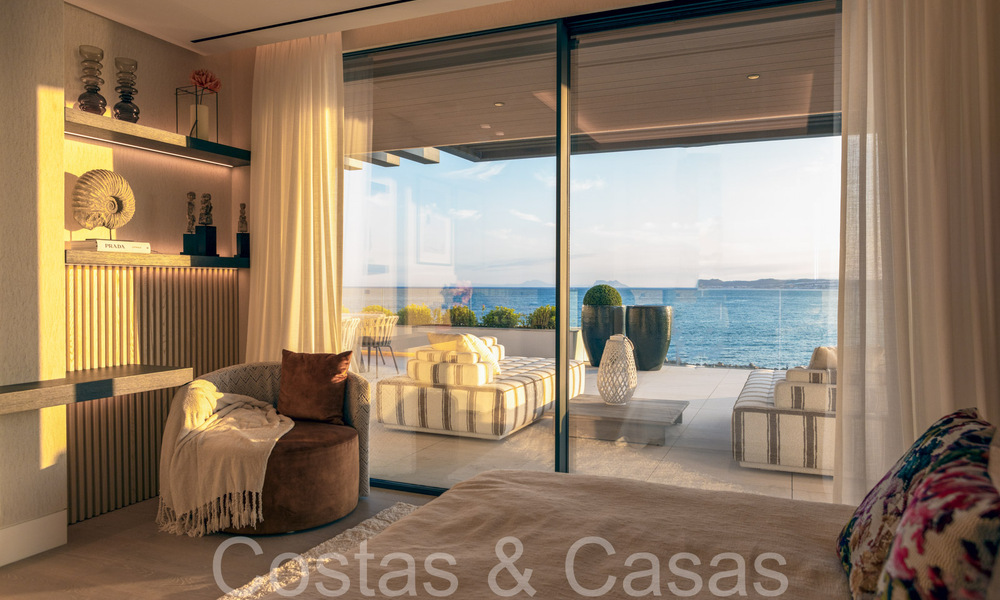 Nieuwe ultra luxueuze strandappartementen te koop, vlakbij het centrum en de jachthaven van Estepona 64850