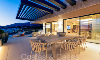 Nieuwe ultra luxueuze strandappartementen te koop, vlakbij het centrum en de jachthaven van Estepona 64859 