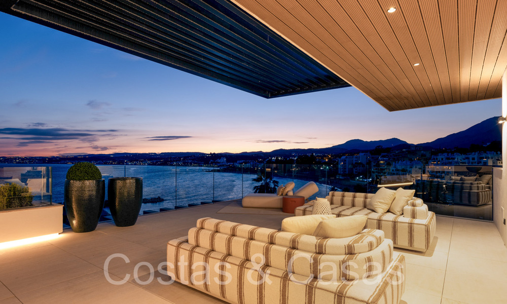 Nieuwe ultra luxueuze strandappartementen te koop, vlakbij het centrum en de jachthaven van Estepona 64860